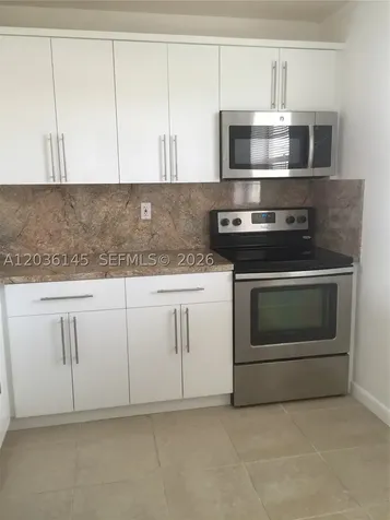 7722 Camino Real Miami FL 33143