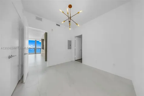 2900 NE 7th Avenue Miami FL 33137