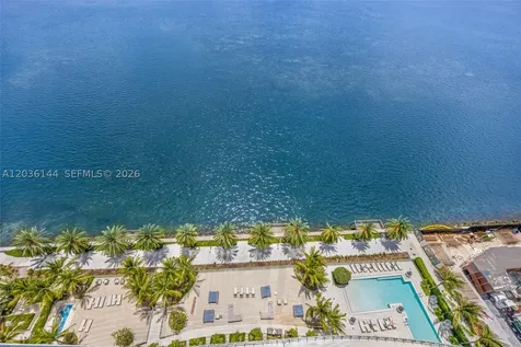 2900 NE 7th Avenue Miami FL 33137