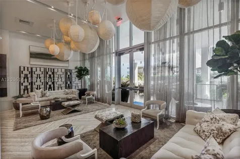 2900 NE 7th Avenue Miami FL 33137