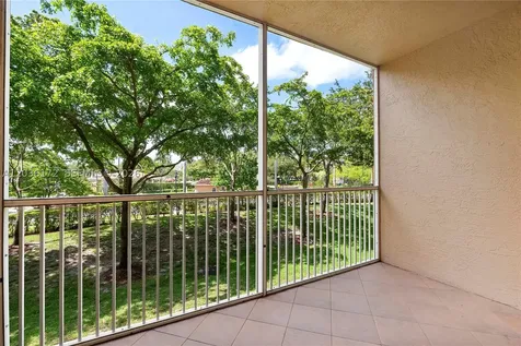 7715 Yardley Drive Tamarac FL 33321