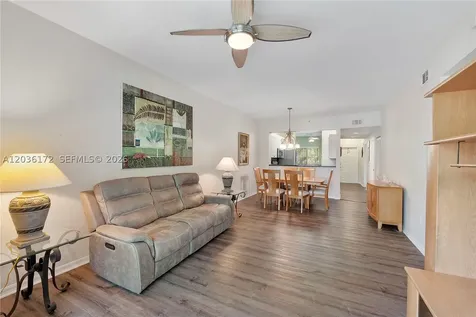 7715 Yardley Drive Tamarac FL 33321