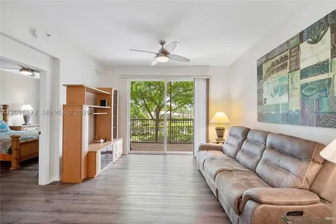 7715 Yardley Drive Tamarac FL 33321
