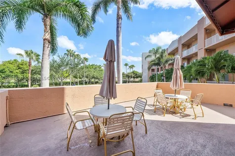 7715 Yardley Drive Tamarac FL 33321