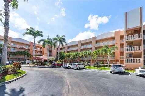 7715 Yardley Drive Tamarac FL 33321