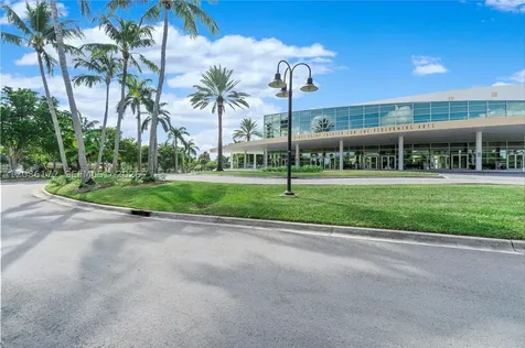 7715 Yardley Drive Tamarac FL 33321