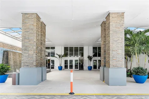 7715 Yardley Drive Tamarac FL 33321
