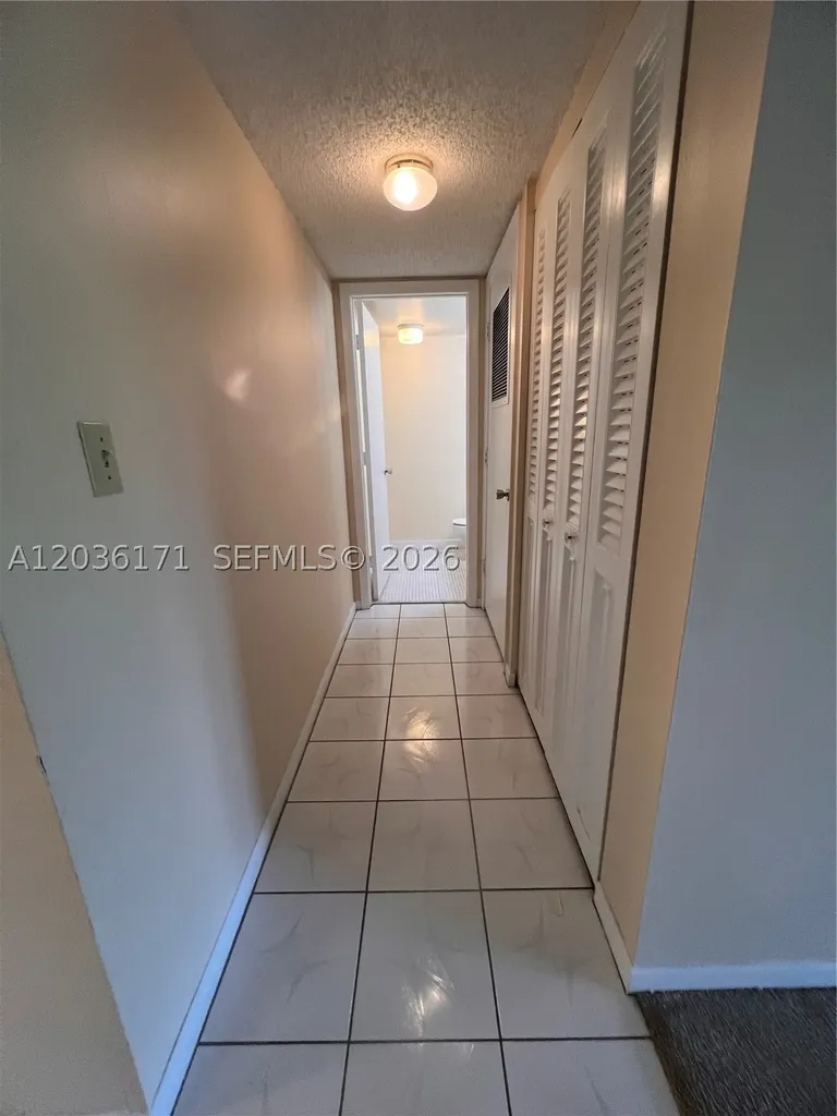 1075 Riverside Drive Coral Springs FL 33071