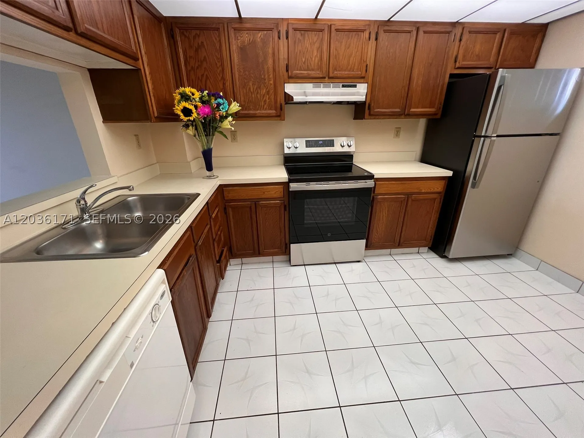1075 Riverside Drive Coral Springs FL 33071