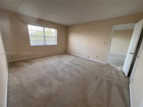 1075 Riverside Drive Coral Springs FL 33071