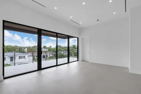 6438 SW 23rd Street Miami FL 33155