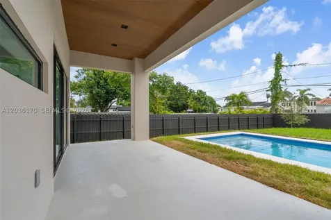 6438 SW 23rd Street Miami FL 33155