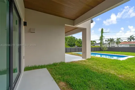 6438 SW 23rd Street Miami FL 33155