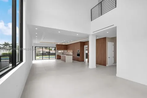 6438 SW 23rd Street Miami FL 33155