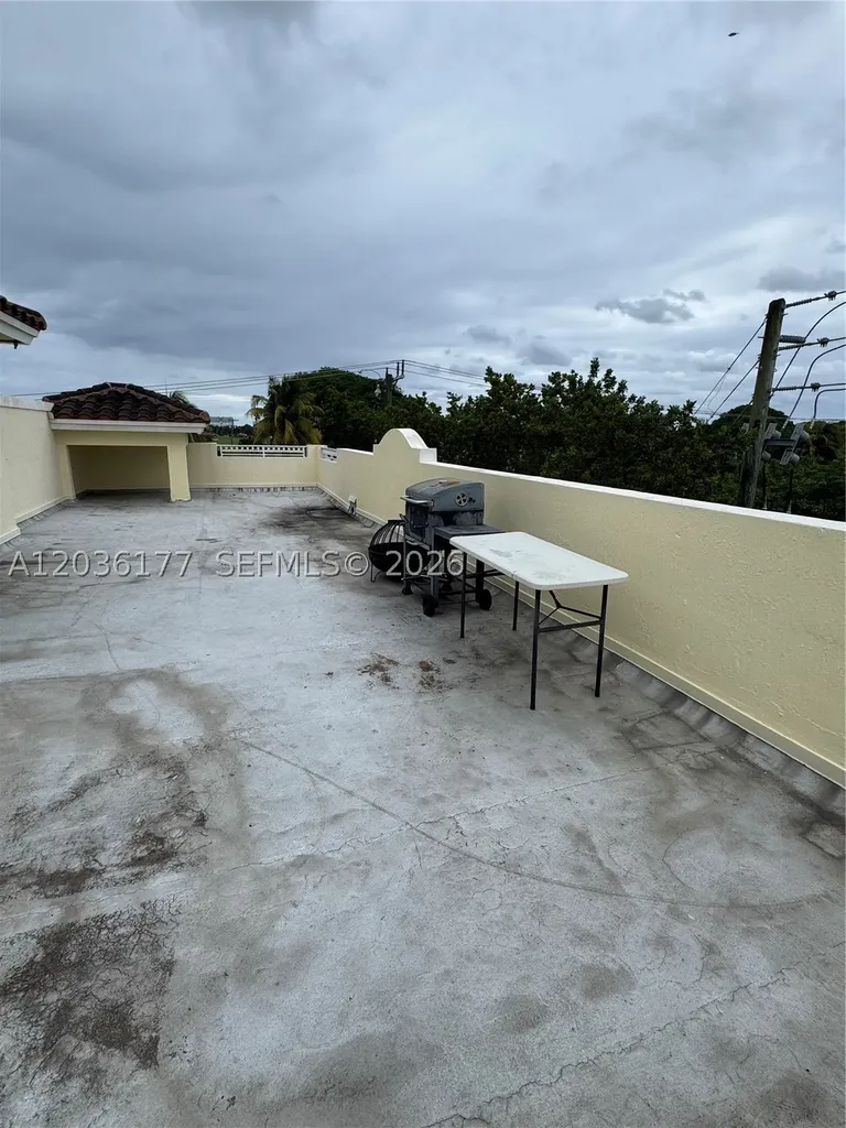 820 N 17th Avenue Hollywood FL 33020