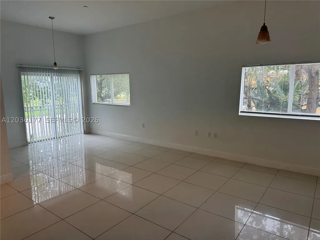 820 N 17th Avenue Hollywood FL 33020