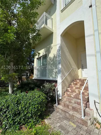 820 N 17th Avenue Hollywood FL 33020