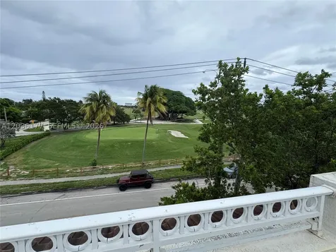 820 N 17th Avenue Hollywood FL 33020