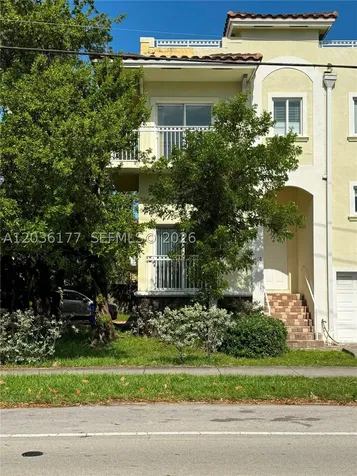 820 N 17th Avenue Hollywood FL 33020