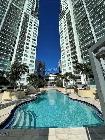 253 NE 2nd Street Miami FL 33132