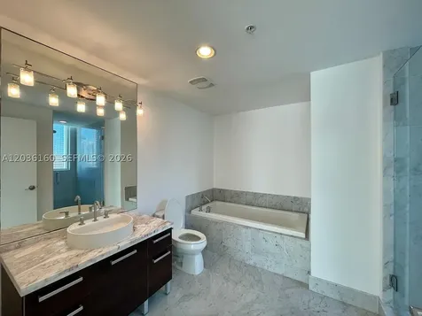 253 NE 2nd Street Miami FL 33132