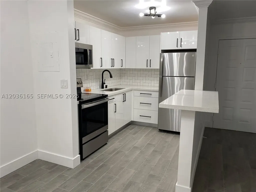 15550 SW 80th Street Miami FL 33193