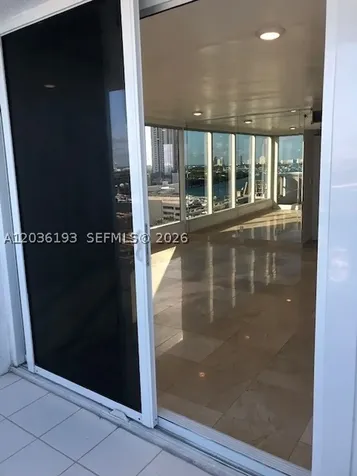 Miami FL 33132