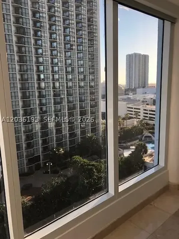 Miami FL 33132