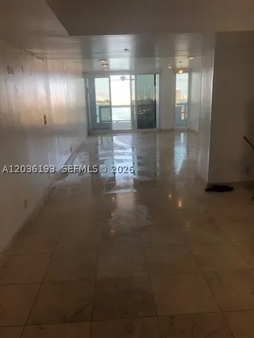 Miami FL 33132