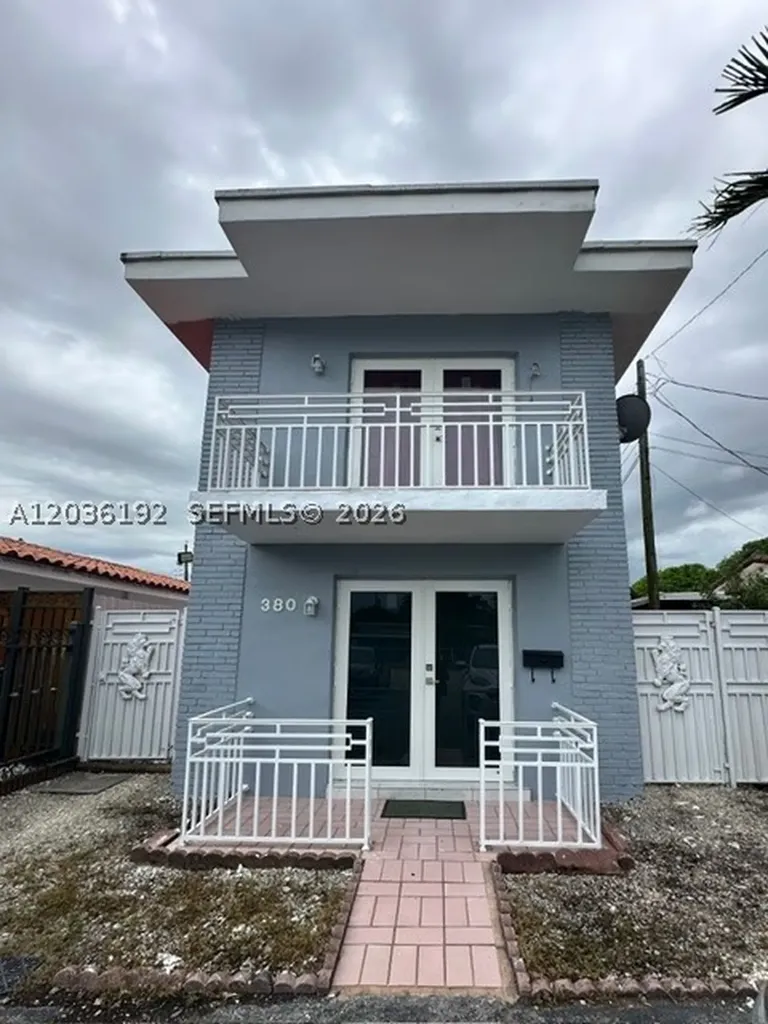 380 W 45th Street Hialeah FL 33012
