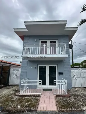 380 W 45th Street Hialeah FL 33012