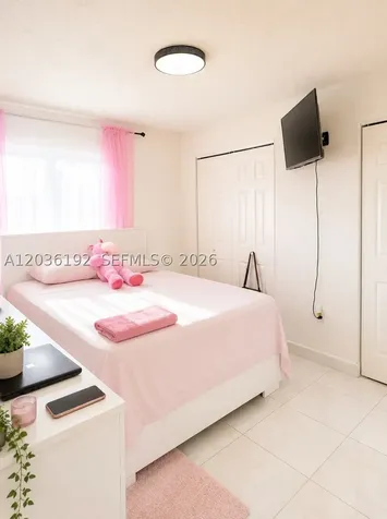 380 W 45th Street Hialeah FL 33012