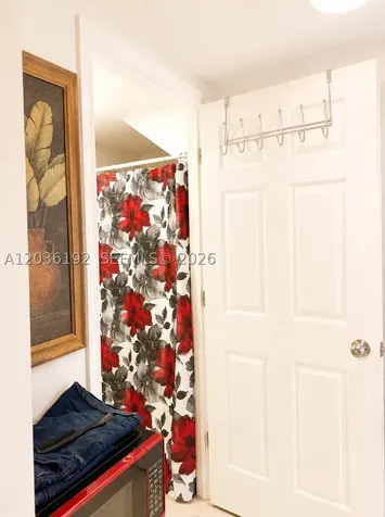 380 W 45th Street Hialeah FL 33012