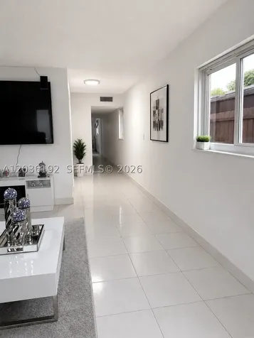 380 W 45th Street Hialeah FL 33012