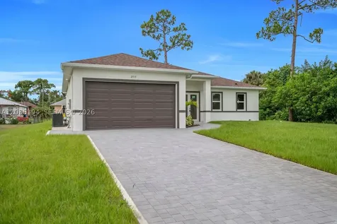 2715 10th Street W Lehigh Acres FL 33971