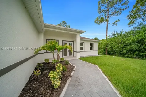 2715 10th Street W Lehigh Acres FL 33971
