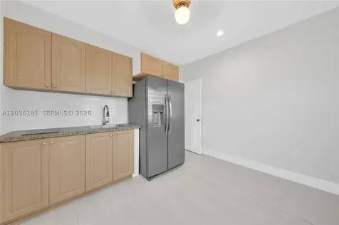 7555 SW 28th St Road Miami FL 33155