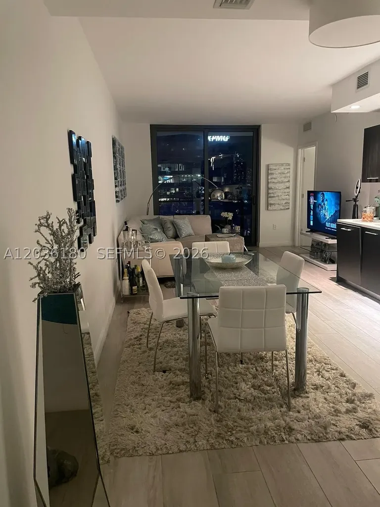 45 SW 9th Street Miami FL 33130