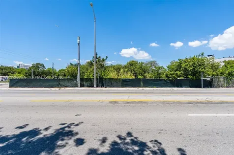 1800 NW 7th Avenue Miami FL 33136