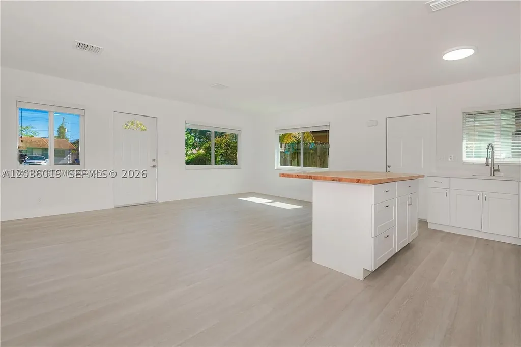 1511-1513 NW 8th Avenue Fort Lauderdale FL 33311