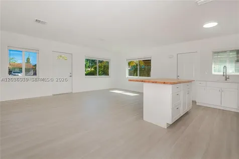 1511-1513 NW 8th Avenue Fort Lauderdale FL 33311