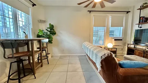 842 Meridian Avenue Miami Beach FL 33139