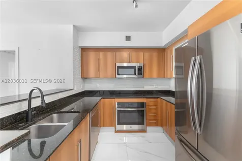 325 S Biscayne Boulevard Miami FL 33131