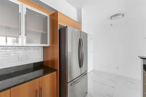 325 S Biscayne Boulevard Miami FL 33131