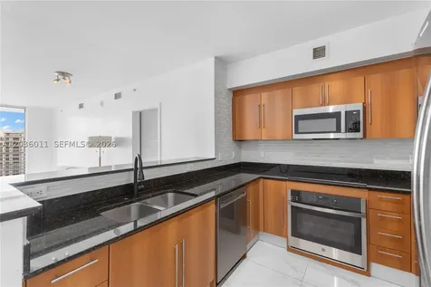 325 S Biscayne Boulevard Miami FL 33131