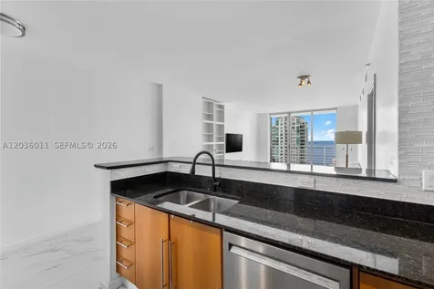 325 S Biscayne Boulevard Miami FL 33131