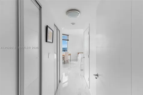 325 S Biscayne Boulevard Miami FL 33131