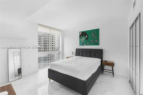 325 S Biscayne Boulevard Miami FL 33131
