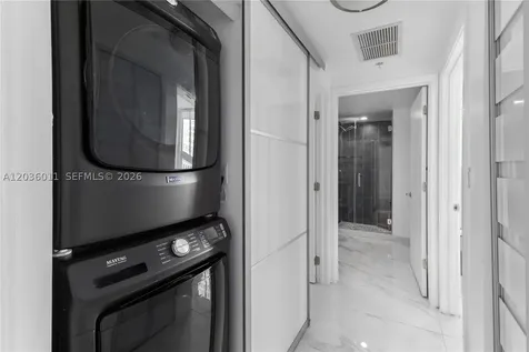 325 S Biscayne Boulevard Miami FL 33131