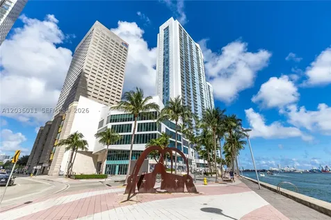 325 S Biscayne Boulevard Miami FL 33131